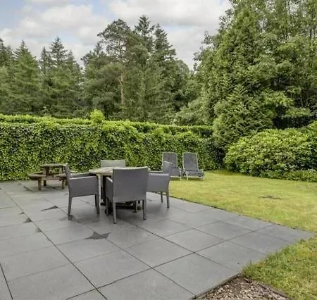 Luxe Boshuisje Op Kleinschalig Park Op De Veluwe